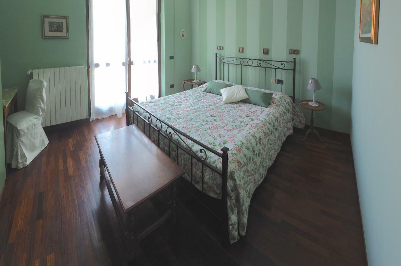 Ca' Rosa Bed & Breakfast Malnate Exterior foto